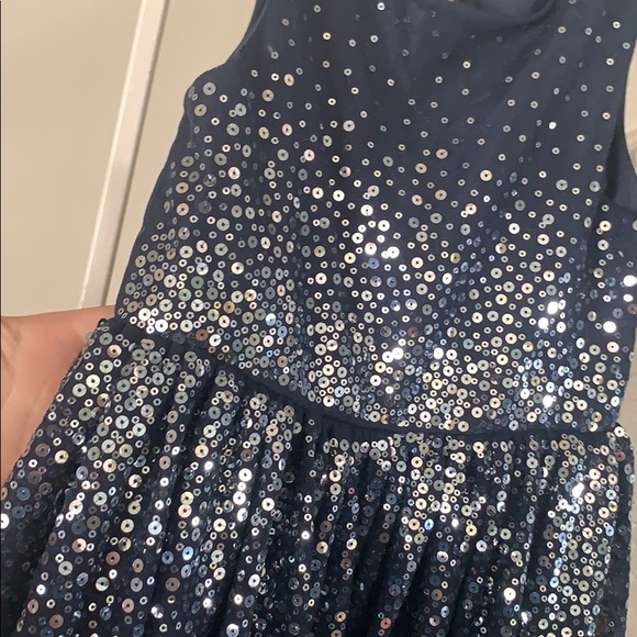 BEAUTIFUL H&M SEQUIN DRESS - Picture 3 of 4